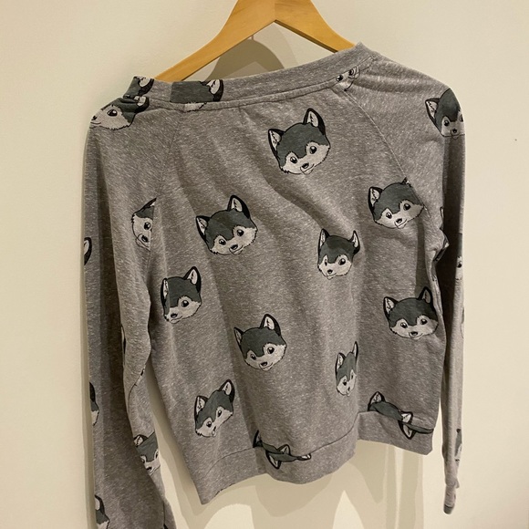 Minkpink gray top with Wolff head print - Picture 5 of 6